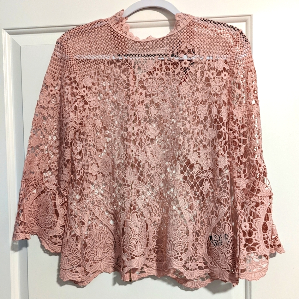 NEW Bold element cutout blouse (large, blush color)